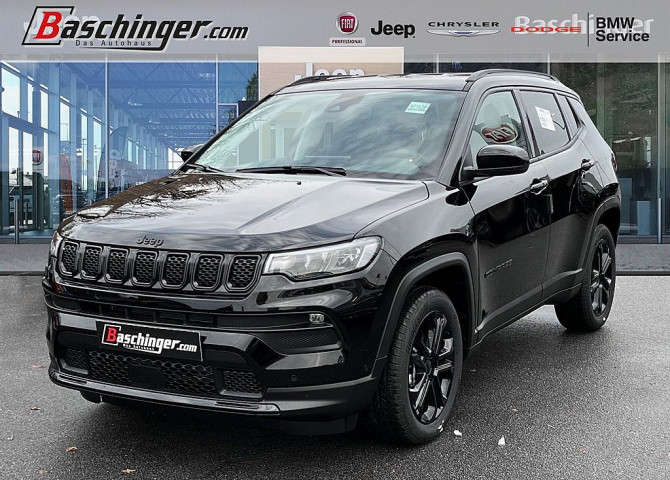Jeep Compass 1.3 Multiair Night Eagle T4 FWD 6MT bei Baschinger Ges.m.b.H. in 